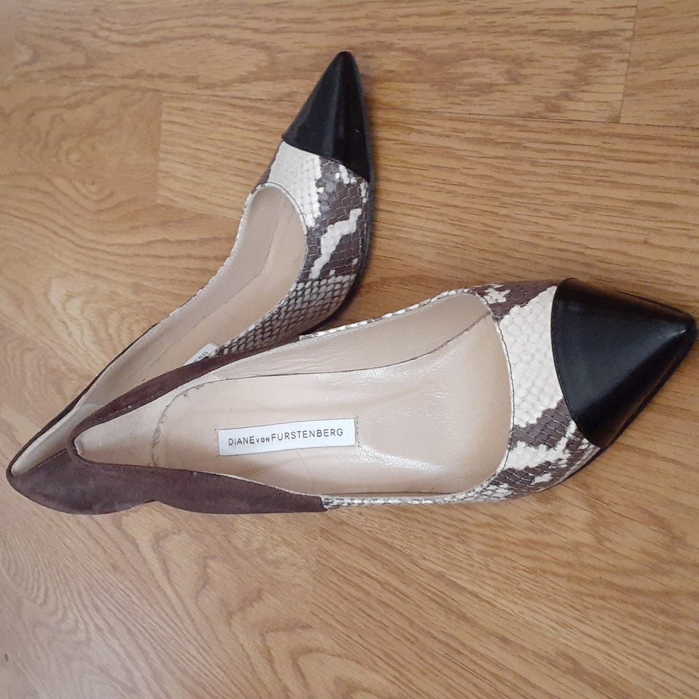 DVF snakeskin d'orsay pumps 39